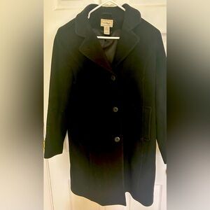 LL Bean Women’s Classic Lambswool Coat-Size 6-Black
